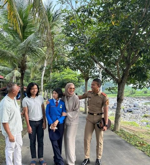 Potret Gendhis Putri Arzeti Bilbina dalam Seragam Taruna Nusantara, Tetap Cantik dengan Rambut Pendek - Pernah Tampil di Depan Presiden