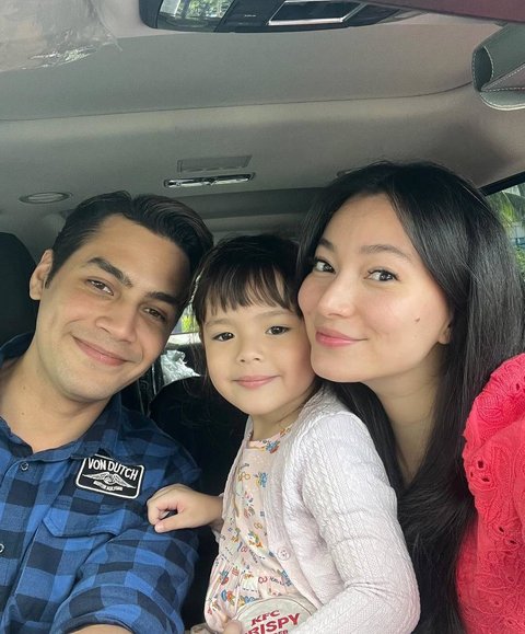 Makin Cantik, ini 8 Potret Terbaru Chloe Anak Asmirandah & Jonas Rivanno yang Sudah Jago Berpose di Depan Kamera