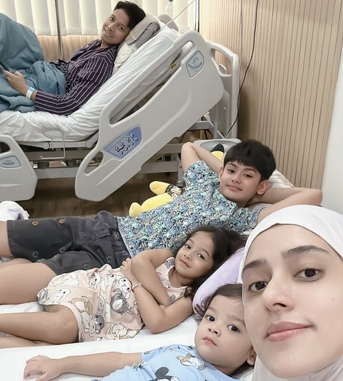 Sonny Septian Sakit, Fairuz A Rafiq Bersyukur Anak-Anaknya Selalu Doakan Ayah