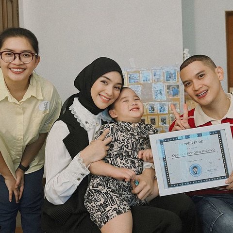 Si Paling Stylish di Sekolah, Ini Potret Athar Anak Citra Kirana dan Rezky Aditya yang Selalu Jadi Sorotan