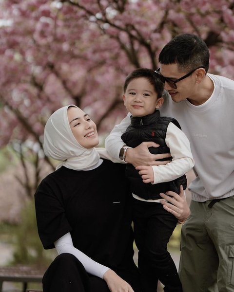 8 Foto Athar Anak Citra Kirana dan Rezky Aditya Yang Dapat Penghargaan 'Si Paling Stylish' di Sekolahnya