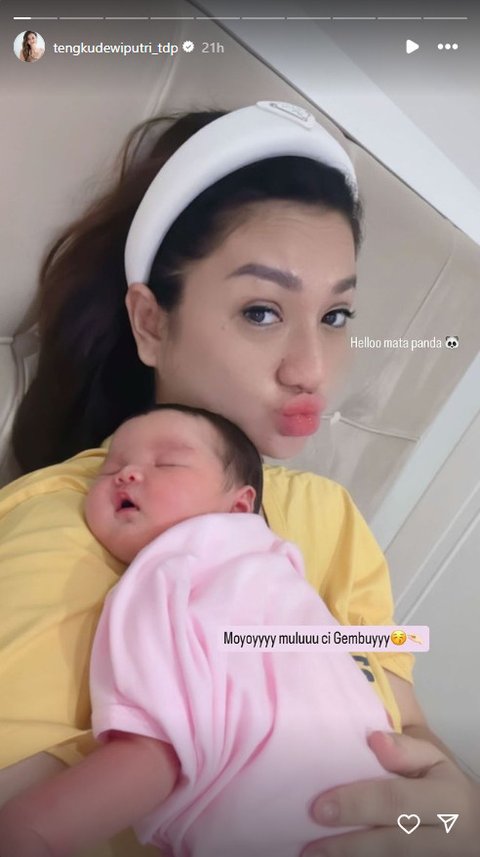 Cantik dan Menggemaskan, Potret Baby Zeya ANak Tengku Dewi dan Andrew Andika yang Curi Perhatian