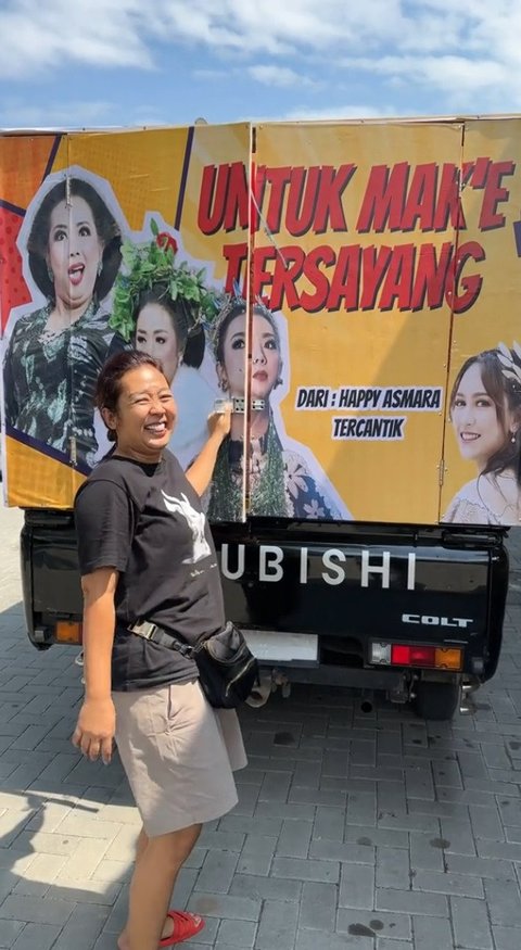 Potret Soimah Ngakak Banget Dapat Kiriman Kerupuk Satu Mobil Box dari Happy Asmara<br>