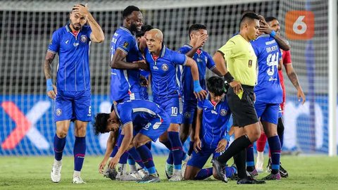 FOTO: Sabet Piala Presiden 2024 Usai Tekuk Borneo FC, Ini Momen Kesuksesan Arema FC Jadi Klub Pemborong 4 Gelar Juara