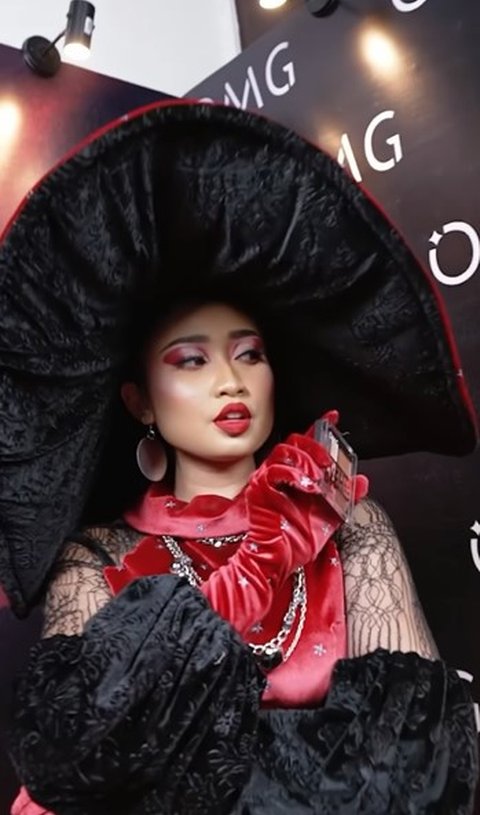 Potret Keren Sederet Artis di Jember Fashion Carnaval 2024, Tiara Andini Hingga Aurel Hermansyah Gayanya Cetar Abis