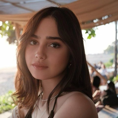 Secantik Bidadari, Potret Terbaru Syifa Hadju Ramai Disorot - Kolom Komentar Langsung Diserbu Netizen