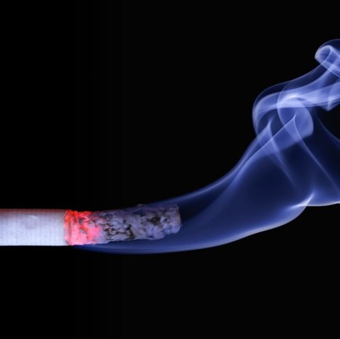 Bagaimana Pembatasan Penjualan Rokok Eceran dan Iklan Rokok Bisa Tekan Angka Perokok Anak dan Remaja