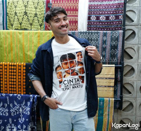 Tampil Tanpa Kumis dan Jenggot, ini 7 Potret Terbaru Refal Hady yang Beda Banget dan Bikin Pangling