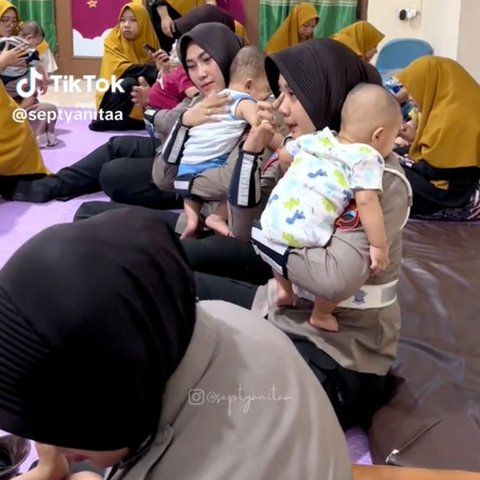 Viral momen polwan kunjungi panti asuhan balita di Semarang, penuh haru.
