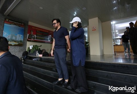 Potret David Bayu Setia Dampingi Putrinya yang Diduga Pelaku Video Panas