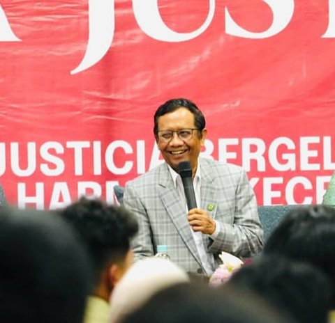 Mengintip Aktivitas Mahfud MD Usai Gagal Jadi Wapres RI, Punya Banyak Waktu untuk Keluarga dan Teman