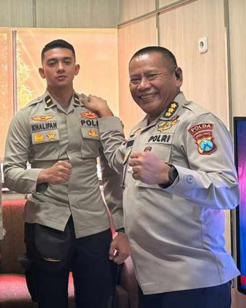 Ditugaskan di Polda Jatim, Potret Ipda Khalifah Nasif Bareng Perwira Brimob Suami Polwan Cantik