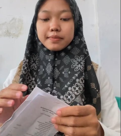 Dapat Rp 500 Ribu, Momen Wanita Guru Honorer Perlihatkan Gaji Pertamanya Ini Curi Perhatian