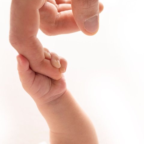 Potret Peluru Bersarang di Perut Bayi yang Baru Lahir, Sang Ibu Tertembak Senapan Angin Ayah Saat Hamil Tua