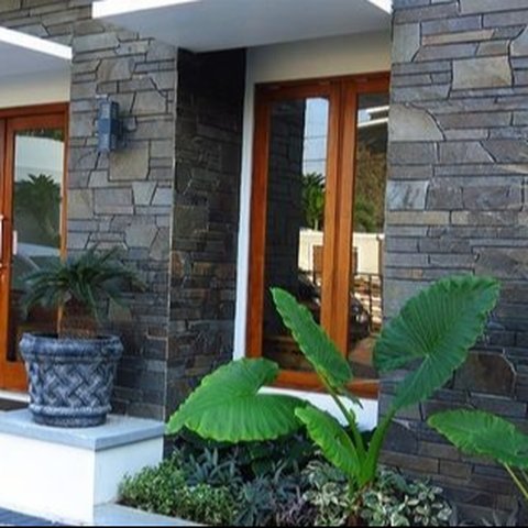 9 Model Keramik untuk Tiang Teras Depan Rumah