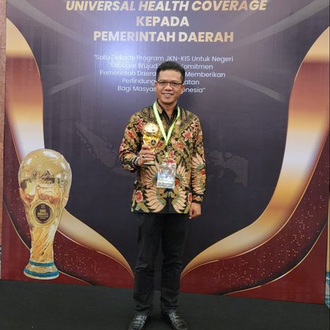 Bupati Bandung Raih Penghargaan UHC dari Wapres