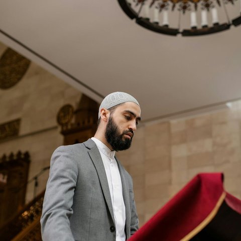 Contoh khutbah Jumat menyambut hari kemerdekaan Indonesia ke-79.