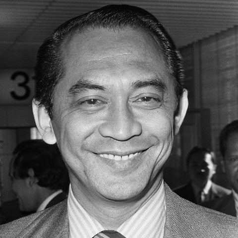 Gubernur Ali Sadikin
