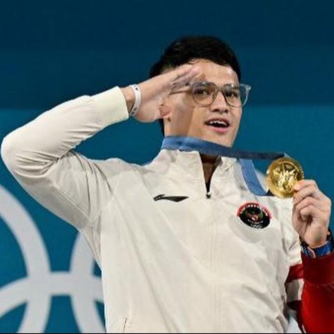 Atlet Angkat Besi Indonesia Rizky Juniansyah