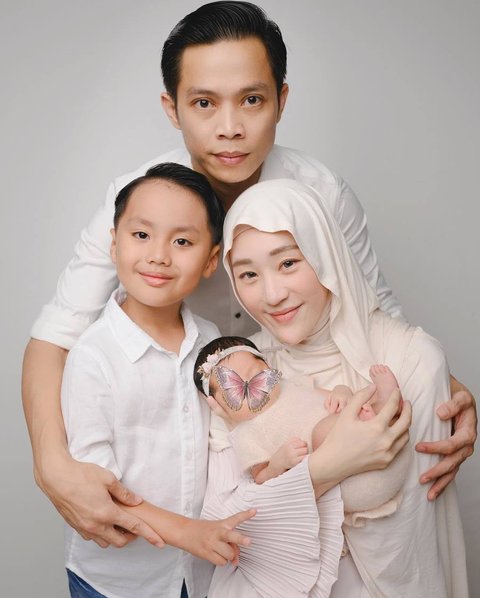 Potret Baby Alesha, Anak Larissa Chou, dengan Senyum Cantiknya