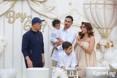 10 Momen Bahagia Gender Reveal Anak Ketiga Jessica Iskandar, Sang Buah Hati Jadi Pelengkap Keluarga