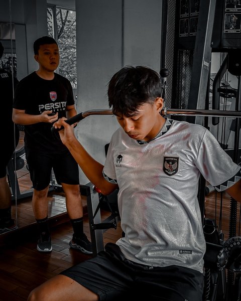 Meski Dicoret dari Timnas Indonesia U-16, ini 7 Potret Diego Anak Darius Sinathrya dan Donna Agnesia Tetap Giat Berlatih di Gym