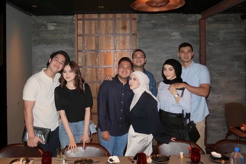 Triple Date dan Double Date! El Rumi & Syifa Hadju Ajak Sahabat yang Lebih Dulu Heboh Pamer Kisah Cinta