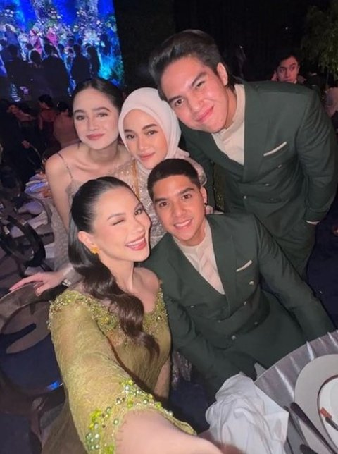 Triple Date dan Double Date! El Rumi & Syifa Hadju Ajak Sahabat yang Lebih Dulu Heboh Pamer Kisah Cinta