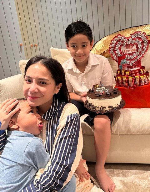 8 Foto Rafathar Merayakan Ulang Tahun ke-9, Menerima Ucapan Indah dari Rayyanza