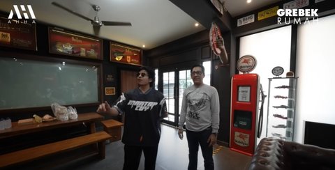 9 Potret Studio Andre Taulany yang Jarang Tersorot, Punya Koleksi Unik - Pernah Buat Rekaman Penyanyi Ternama