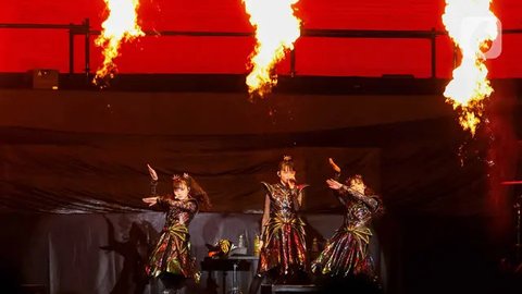 FOTO: BabyMetal Memukau di Panggung Nex Fest 2024, Aksinya Bikin Geger