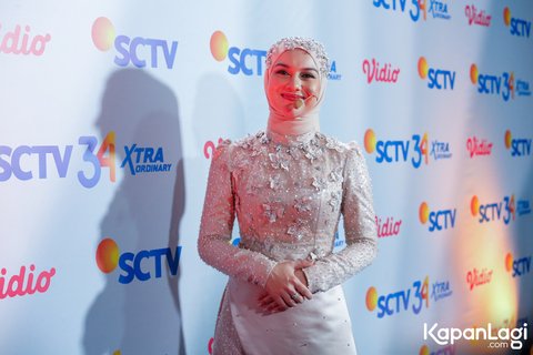 Potret Irish Bella, Bintang Sinetron *SALEHA*, Tampil Anggun di Malam Puncak HUT SCTV XtraOrdinary—Pernah Membintangi Drama Musikal