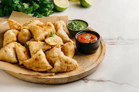 Resep pisang goreng kulit pangsit gimbal. (dok. Cookpad @cook_4968345)