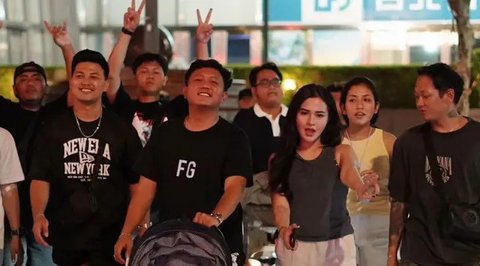 Intip Keseruan Denny Caknan Ajak Istri dan Putri Cantiknya Jalan-jalan Usai Manggung di Taiwan