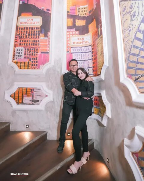 Potret mesra Jennifer Dunn dan Faisal Haris yang selalu tampil kompak (sumber: Instagram/jeje_haris89)