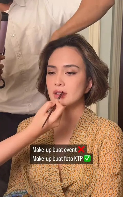 Potret Totalitas Shandy Aulia Makeup Demi Foto KTP (Sumber: Instagram/shandyaulia)