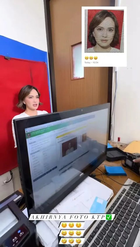Potret Totalitas Shandy Aulia Makeup Demi Foto KTP (Sumber: Instagram/shandyaulia)