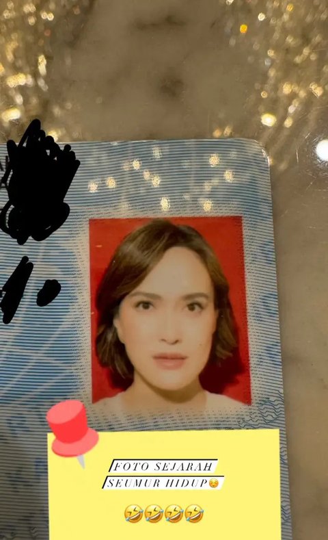 Potret Totalitas Shandy Aulia Makeup Demi Foto KTP (Sumber: Instagram/shandyaulia)