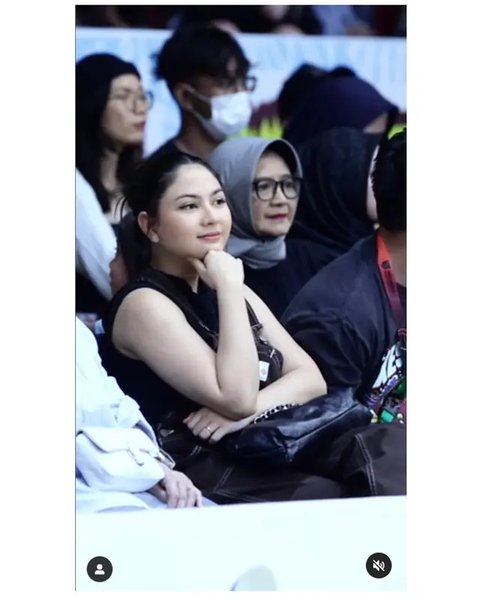 Potret Jessica Mila Disebut Netizen Gemuk. (Sumber: Instagram/iblindonesia/jscmila)