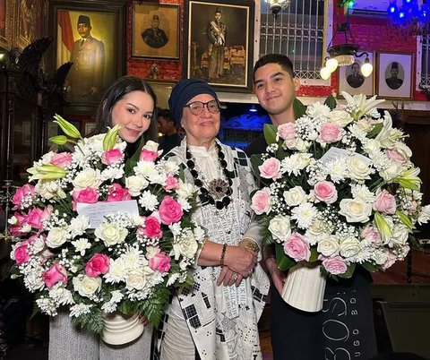 Cantiknya Alyssa Daguise di Ultah Nenek Al Ghazali, Calon Mantu Ahmad Dhani yang Sudah Dianggap Keluarga Sendiri