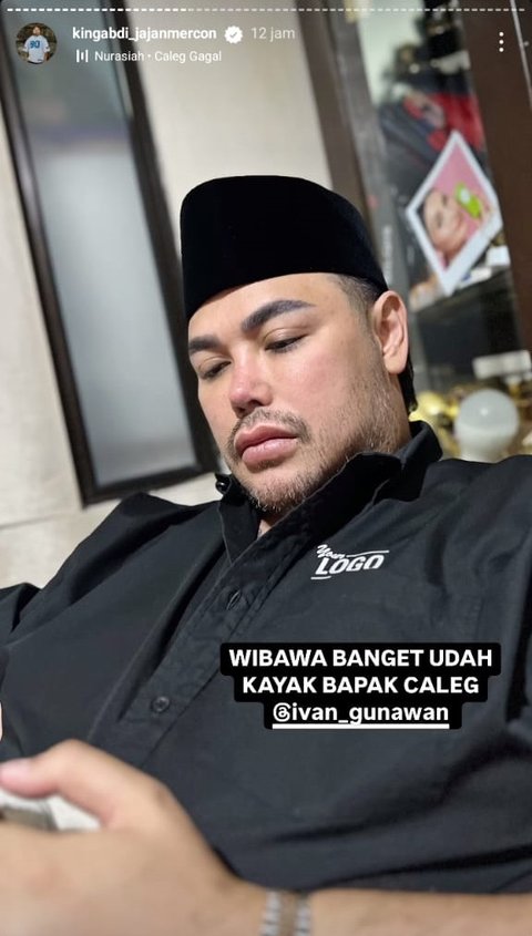 8 Potret Ivan Gunawan Berkopiah Saat Menghadiri Tahlilan Meninggalnya Keponakan Ayu Ting Ting