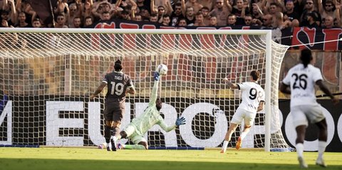 AC Milan Kebobolan 6 Gol dengan Cara yang Sama