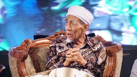 Almaghfurlah KH Maimoen Zubair atau Mbah Moen. (Sumber foto: NU Online)