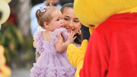 Potret Lucu dan Menggemaskannya Kamari Anak Jennifer Coppen & Mendiang Dali Wassink di Pesta Ultah 1 Tahun