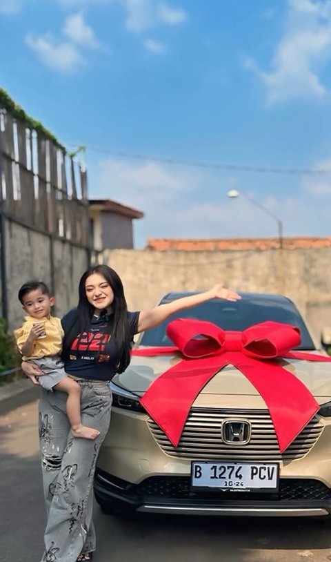 Hadiah Mobil Untuk Sang Anak