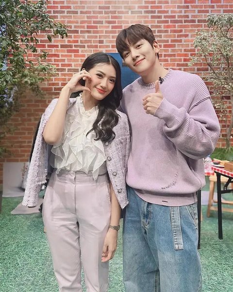 Potret Artis Indonesia Bareng Ji Chang Wook. (Sumber: Instagram/dianayulestari/ayutingting92)