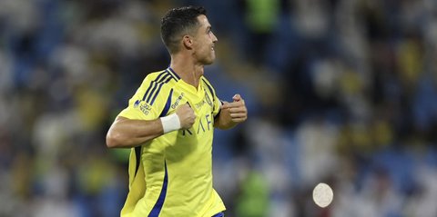 Rekor Baru Cristiano Ronaldo: Pemain Pertama yang Cetak 900 Gol