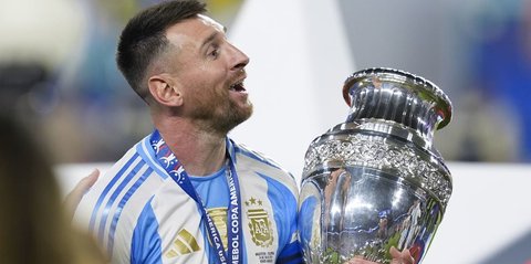 Cristiano Ronaldo vs Lionel Messi: Siapa yang Mencetak Gol Lebih Banyak?