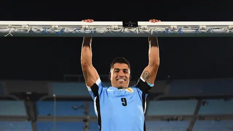 FOTO: Tangis Luis Suarez Pecah, Air Mata 'Banjiri' Laga Terakhir dengan Uruguay di Kualifikasi Piala Dunia 2026