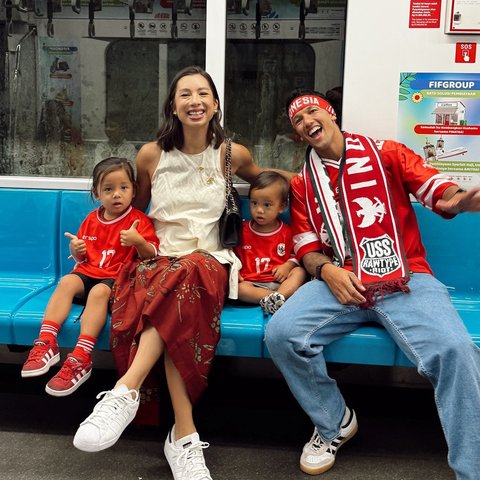 Potret Deretan Artis Indonesia Nonton Timnas Indonesia Vs Australia di GBK, Ada Rafathar Anak Raffi Ahmad